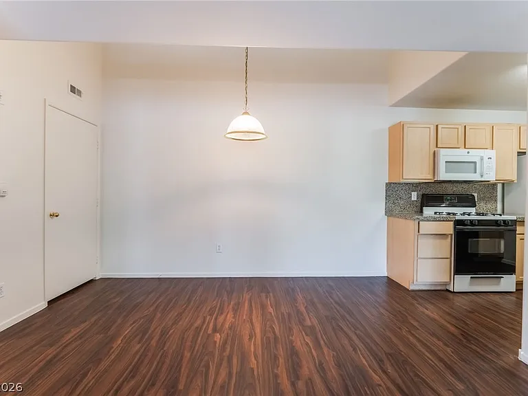 950 Seven Hills Dr #524 — Photo 12