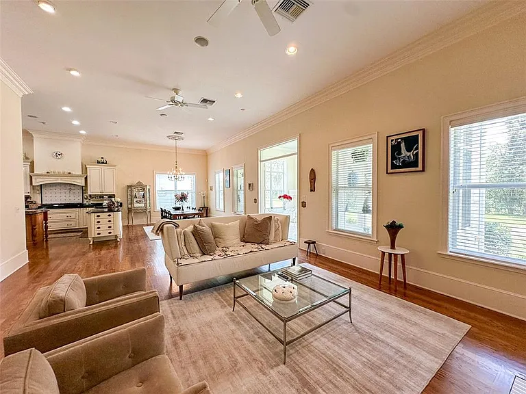 6425 NW 202nd Pl — Photo 7