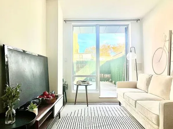 869 57th St #205, Brooklyn, NY 11220