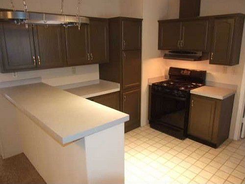 4th image of 5759 Hawthorn St