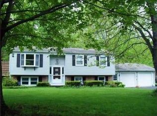 6847 Furnace Rd, Ontario, NY 14519