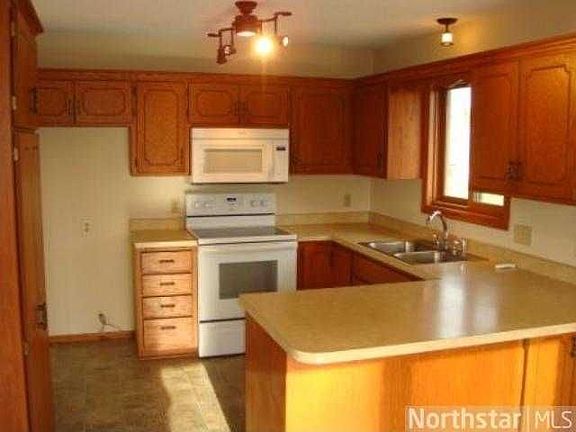 2nd image of 14335 Everest Ave