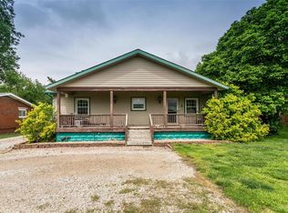 3469 Edwardsville Rd, Edwardsville, IL 62025