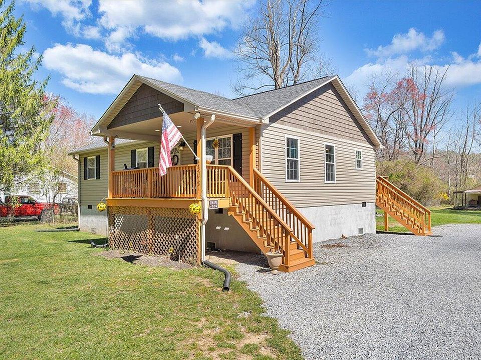 3047 Bradshaw Rd, Salem, VA 24153 Zillow