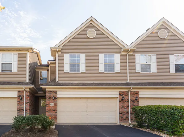 1227 Asbury Ct, Elgin, IL 60120