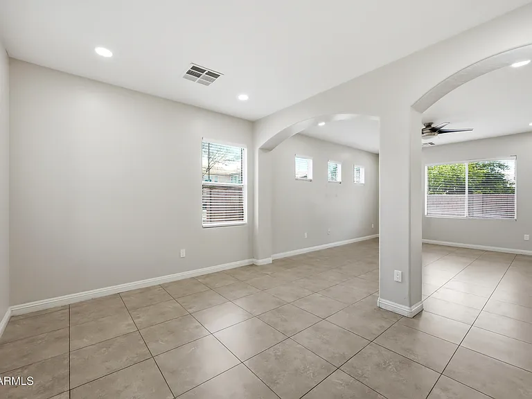 1330 S 121st Dr — Photo 2