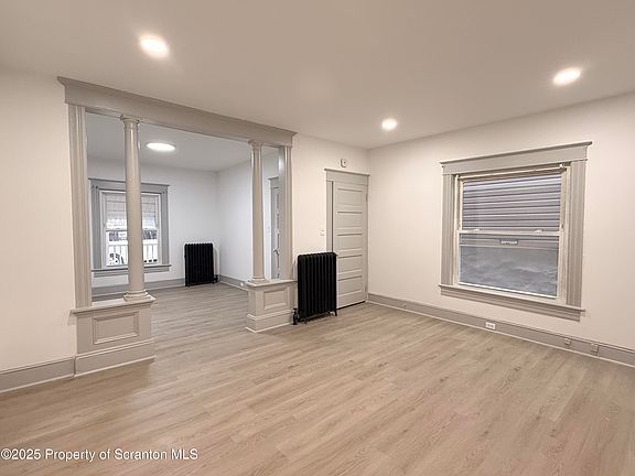 4th image of 1220 Dartmouth St #L