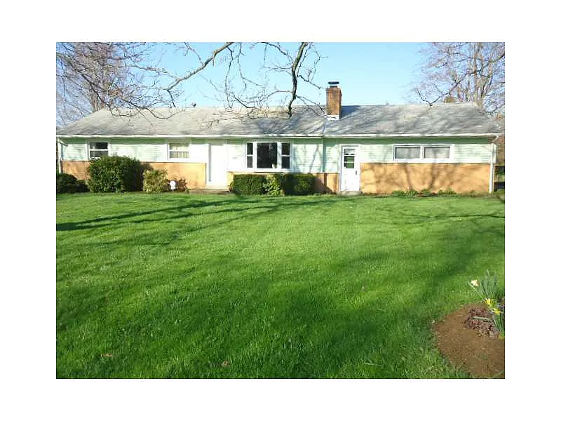 501 Moss Ln photo 1