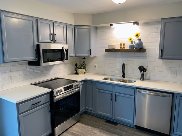 433 N Hillcrest Ct N