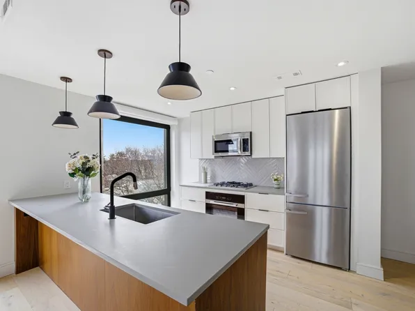 1 Nevins Hill Way #509, Brighton, MA 02135
