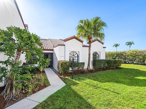 3rd image of 13545 Fountain View Blvd