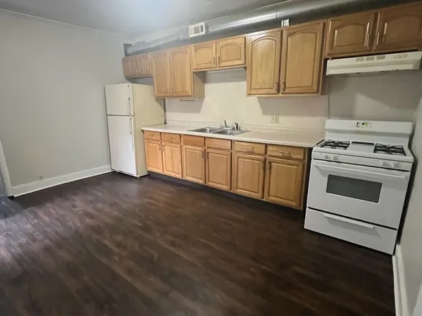 305 E Grove St #1, Greenville, MI 48838