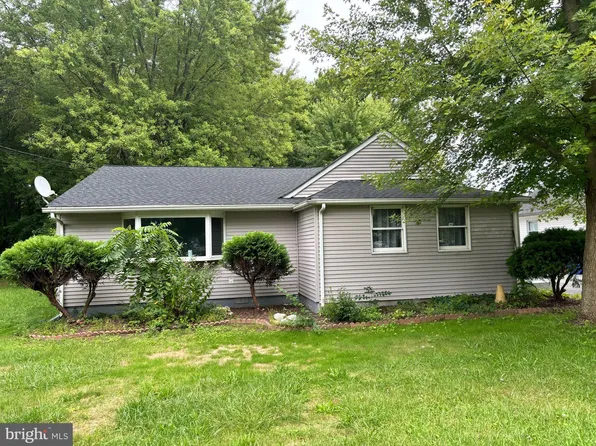3321 Choptank Ave, Middle River, MD 21220