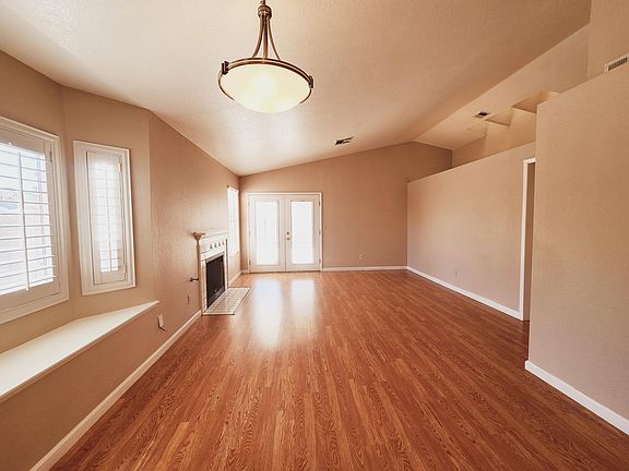 4th image of 7073 Harbor View Dr