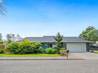 17795 Durie Ct, Gladstone, OR 97027