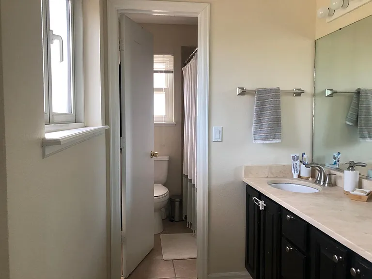 83 Mineola Ct — Photo 17