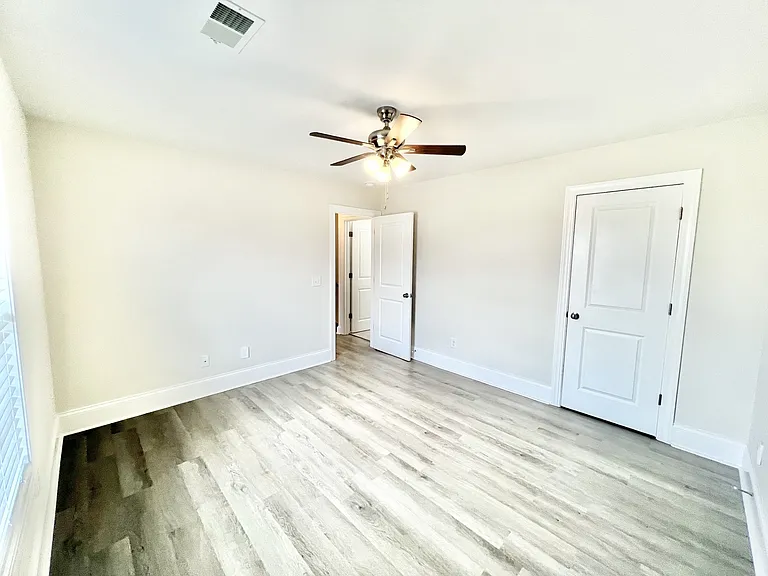 1102 Cavil Hollins Ct — Photo 36