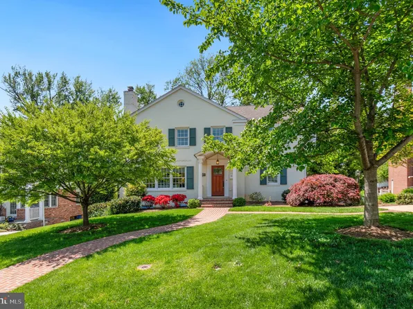 9612 Carriage Rd, Kensington, MD 20895