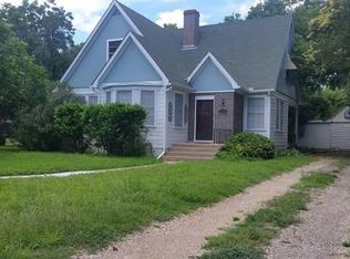 1304 Burns Blvd, Taylor, TX 76574