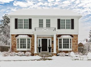 22688 Douglas Rd, Shaker Heights, OH 44122