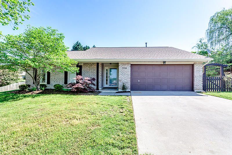 1st image of 1704 Wood Field Cir