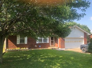 707 Theresa Ct, Vine Grove, KY 40175
