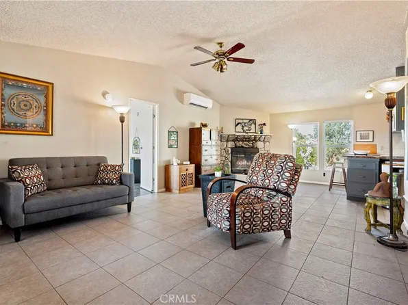 2638 Longview Rd, Yucca Valley, CA 92284