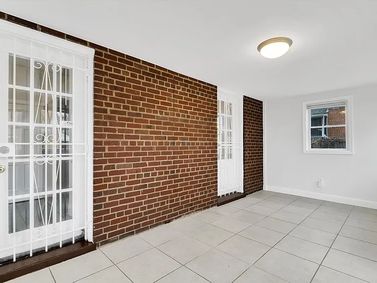 1002 Chillum Rd — Photo 19