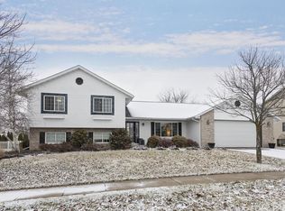 1411 Stacy Ln, Fort Atkinson, WI 53538