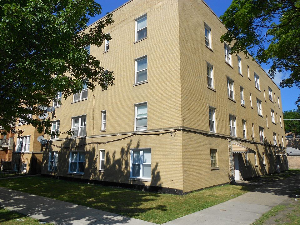 1st image of 2722 W Granville Ave APT 3