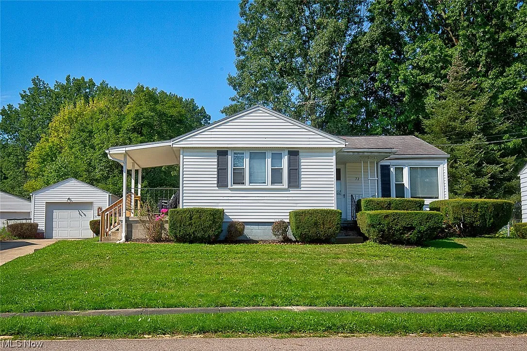 72 Gale Dr photo 1