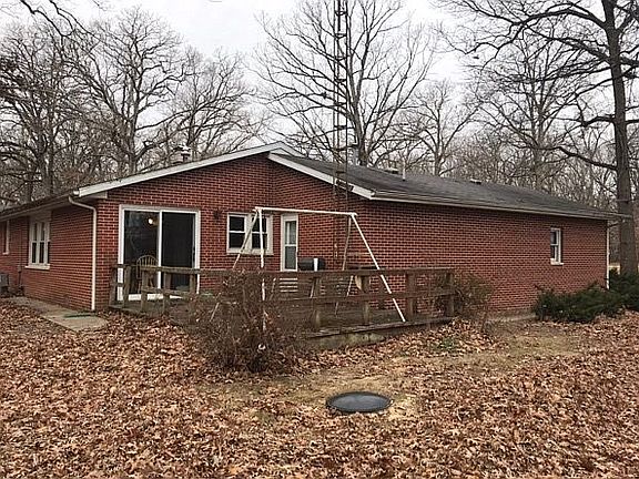4th image of 15864 Crescent Ln