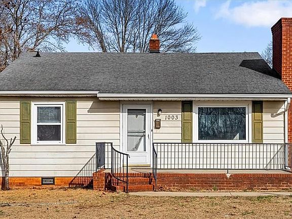 2nd image of 1003 Cliff Rd