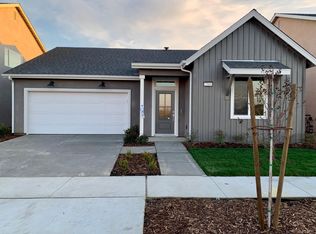 2509 W Claridge Way, Hanford, CA 93230