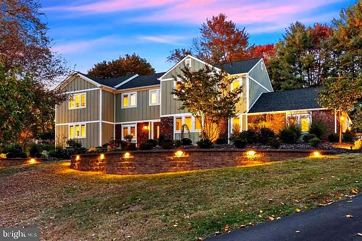 6 Caton Cir photo 1