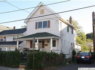 69 4th St, Highlands, NJ 07732