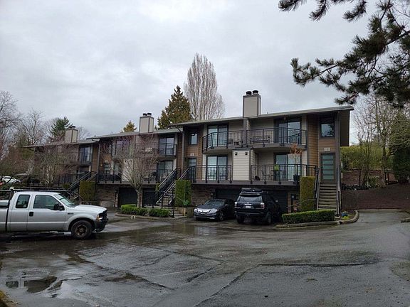2nd image of 1104 Kirkland Ave APT 6