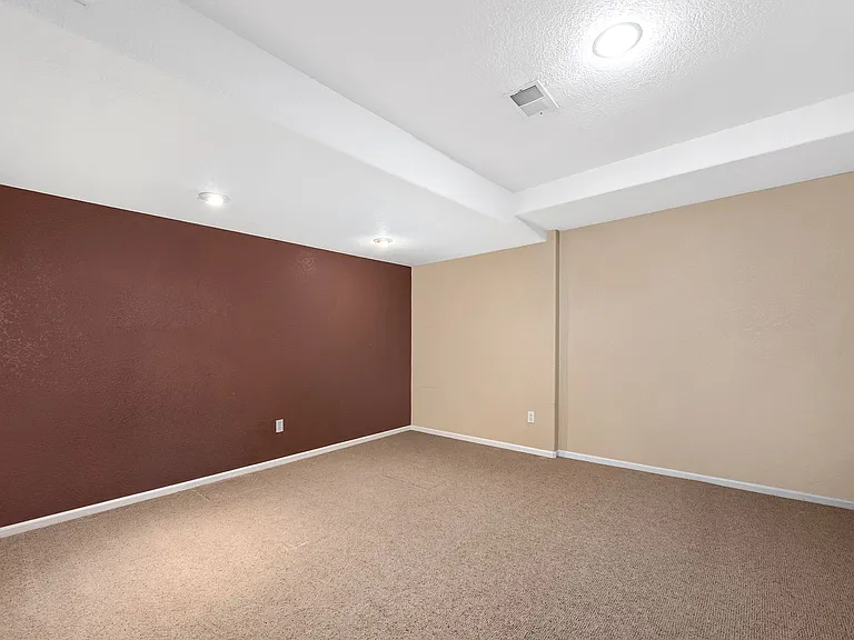 1603 S Pagosa Ct — Photo 32