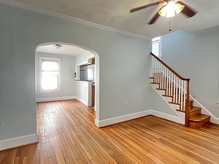 3711 22nd St NE — Photo 2