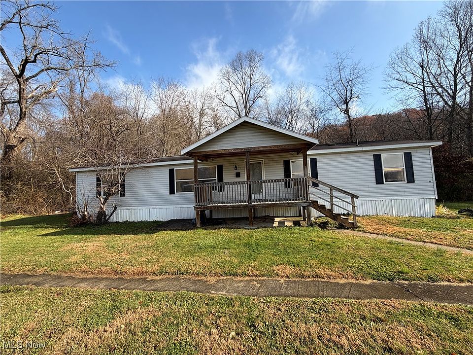 1st image of 46 Crown Cir