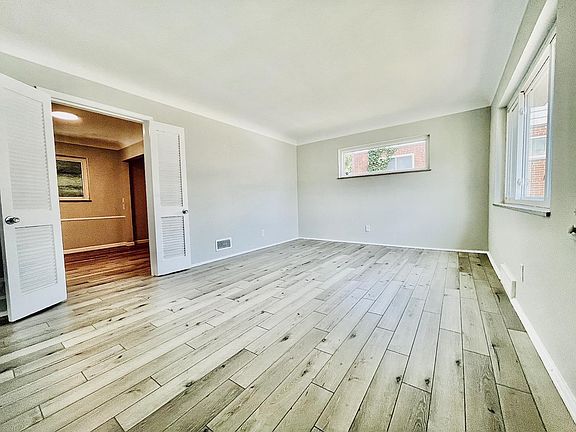2nd image of 1487 Balfour Ln
