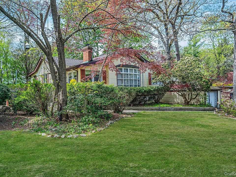 1st image of 18 Houghton Boulevard