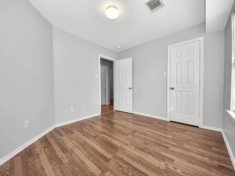 16526 Cairngrove Ln — Photo 24