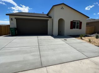 1817 Hickory Ln, Fernley, NV 89408