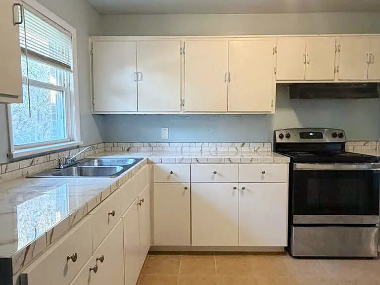 115 Shepherd Dr — Photo 16