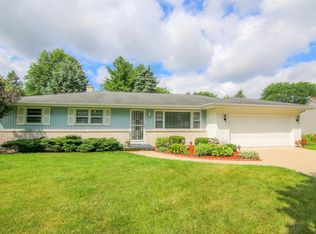 10 Saint Albans Ave, Madison, WI 53714