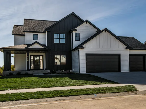 6256 Summit Pine Rd NW, Rochester, MN 55901