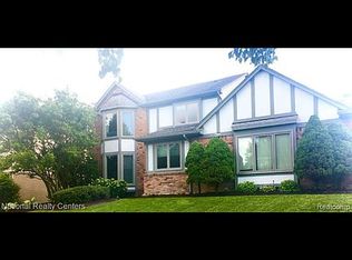 44553 Williams Dr, Novi, MI 48375