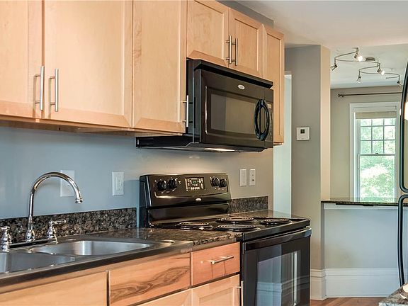 5th image of 6114 Washington Blvd APT 202