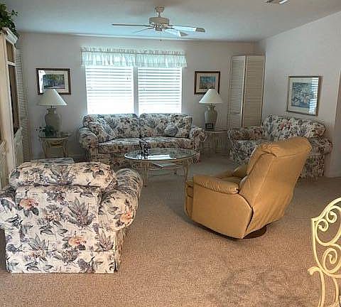 5th image of 696 Royal Forest Dr